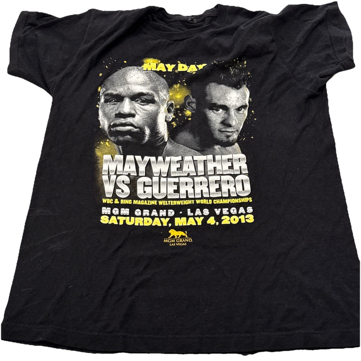 Green Floyd Mayweather vs Robert Guerrero T-shirt, medium size, from their May 4, 2013 match at MGM Grand.