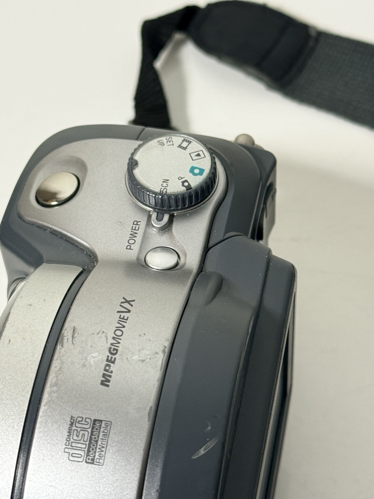 Vintage Sony Mavica MVC-CD350 digital camera in grey and silver, 3.2MP, includes strap and lens cap.
