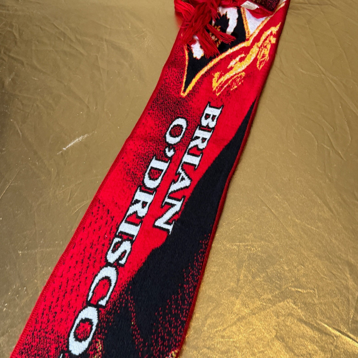 Multi-colored wool art scarf featuring Brian O'Driscoll, commemorating the Lions Tour Australia 2005.
